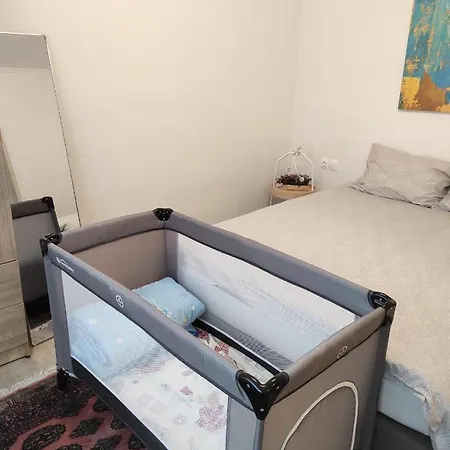 Stylish, Comfortable, Basement Loft-like With Amenities *