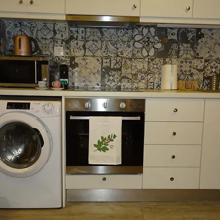아파트 Stylish, Comfortable, Basement Loft-like With Amenities *